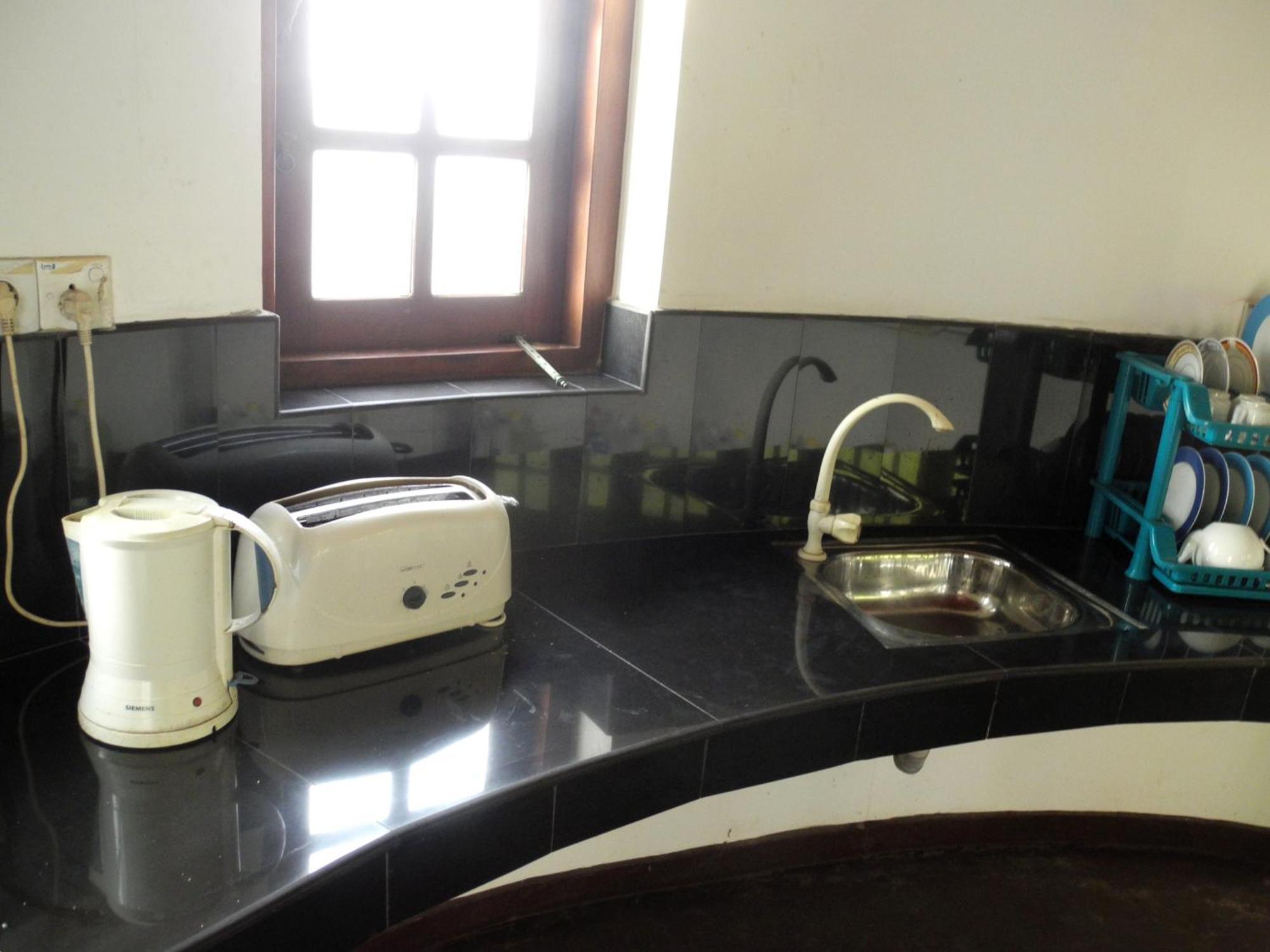Top Of The Hill Guesthouse Weligama Exteriör bild