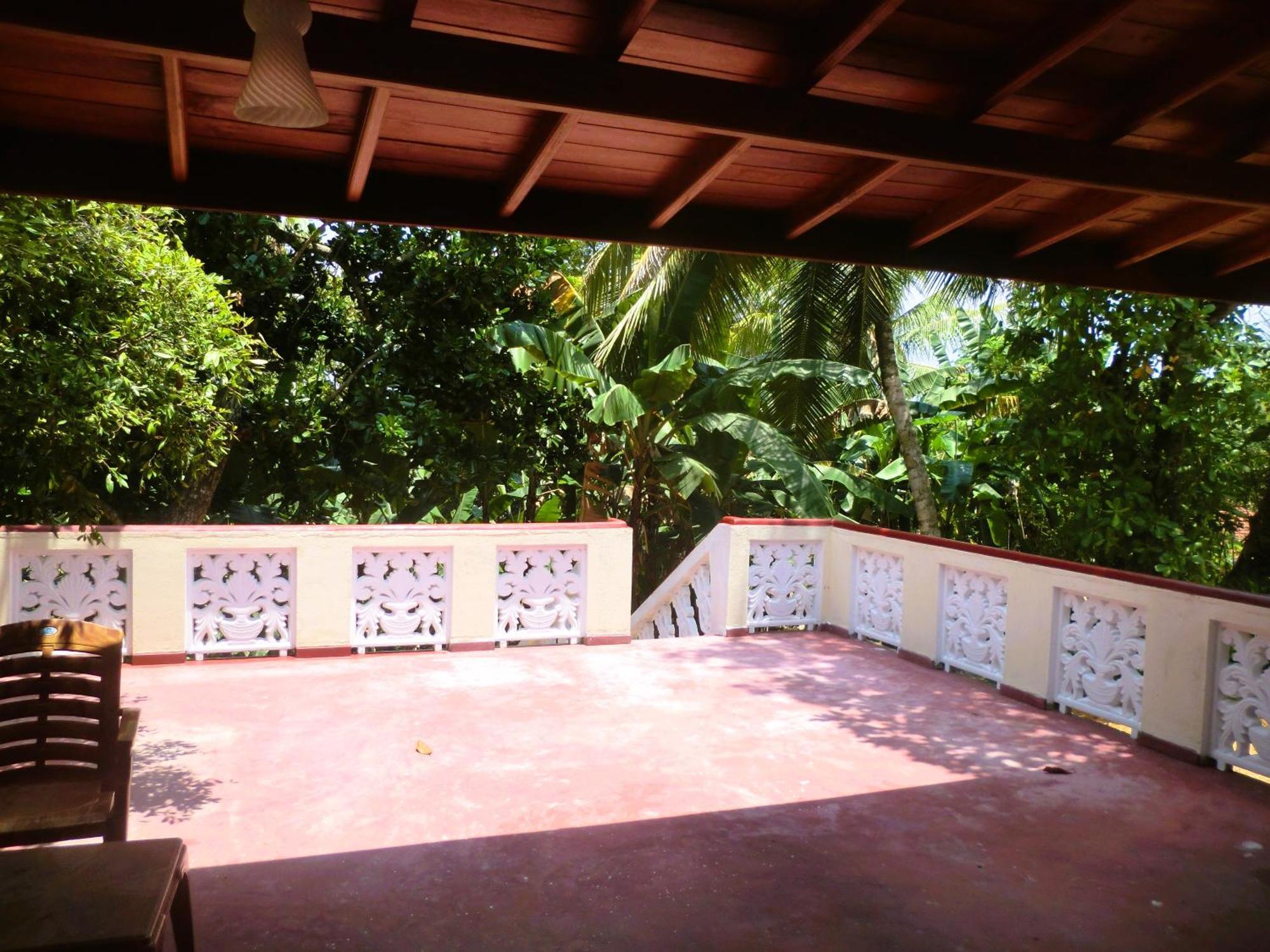 Top Of The Hill Guesthouse Weligama Exteriör bild