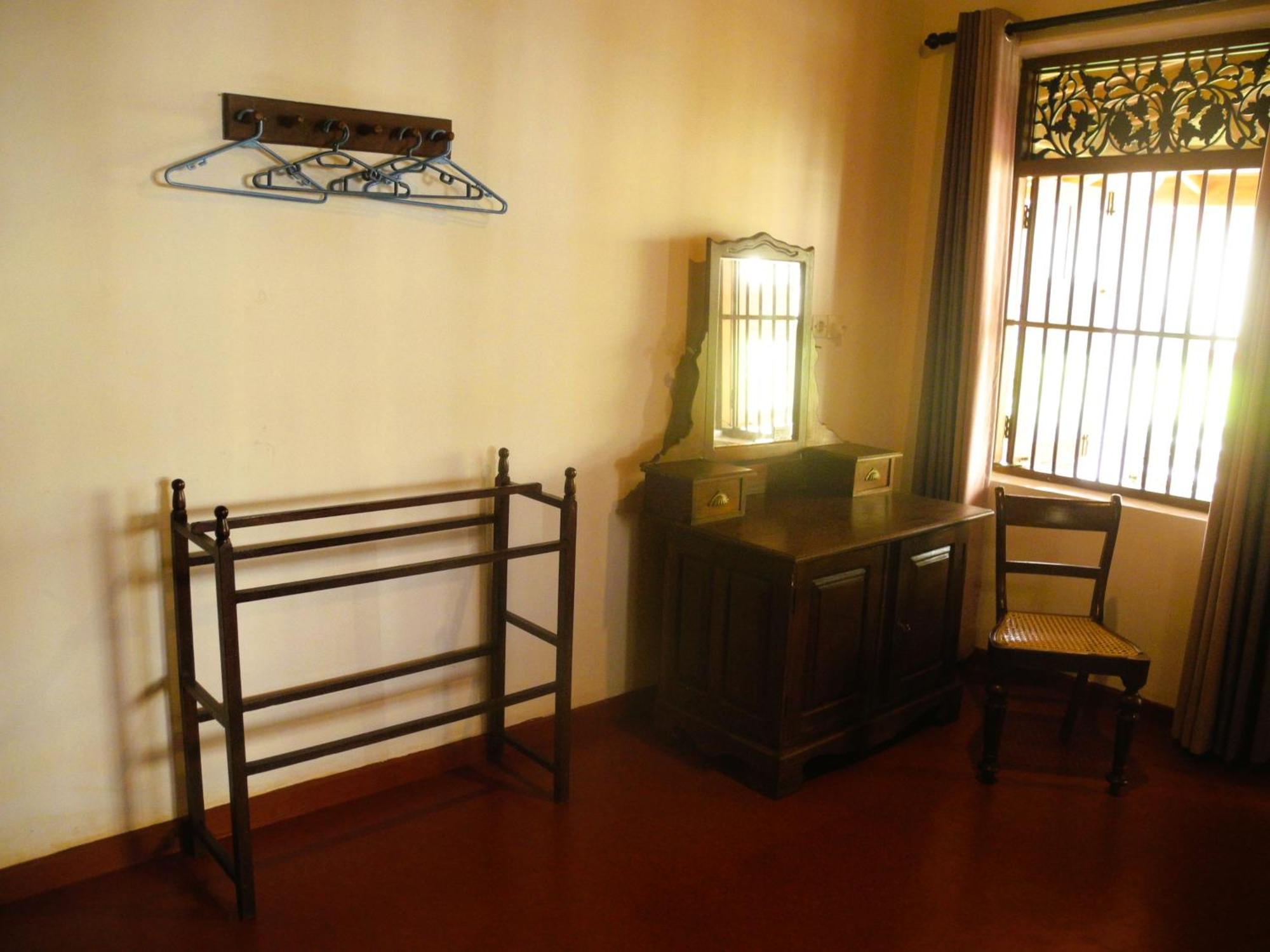 Top Of The Hill Guesthouse Weligama Exteriör bild