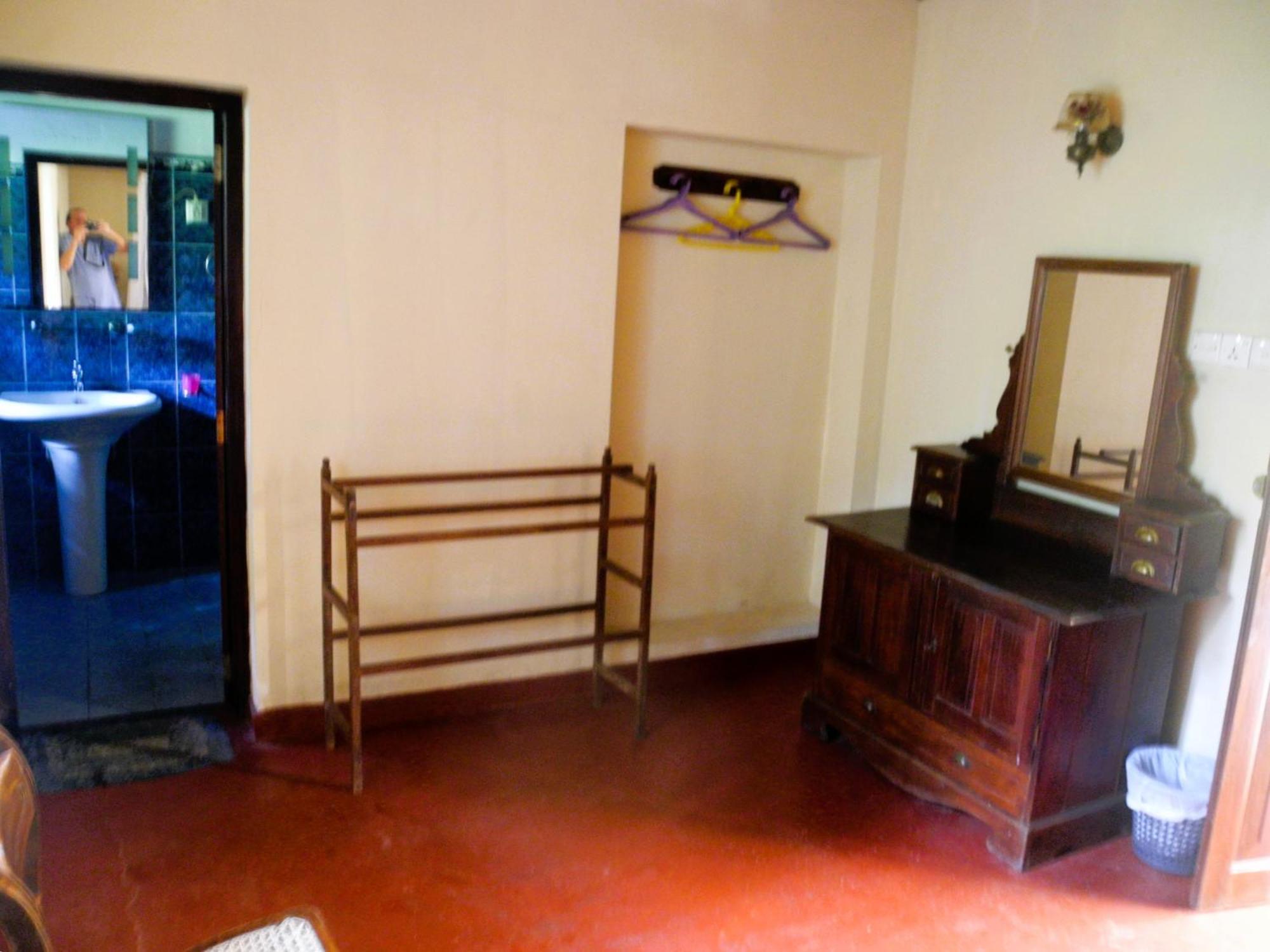 Top Of The Hill Guesthouse Weligama Exteriör bild