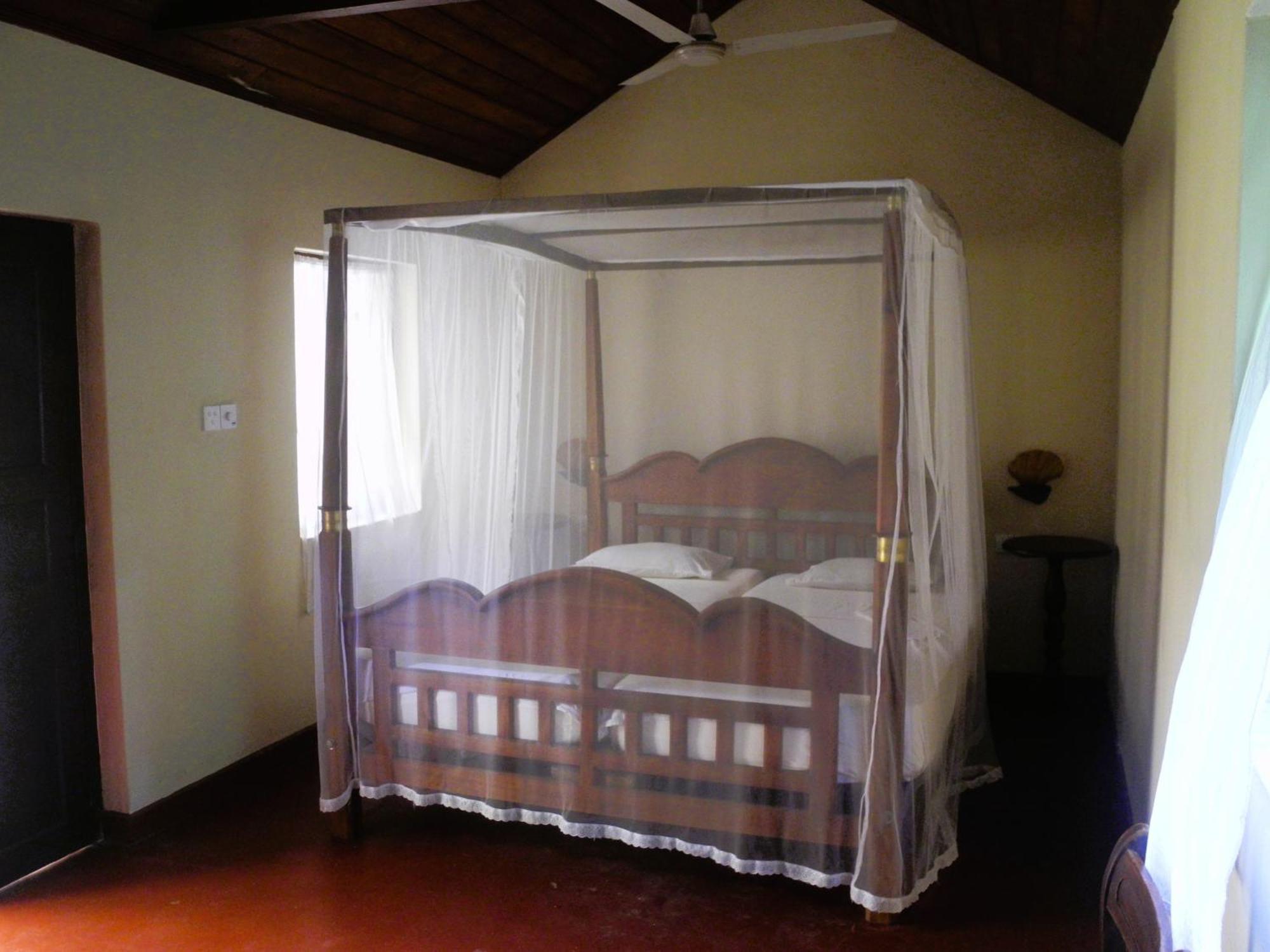 Top Of The Hill Guesthouse Weligama Exteriör bild
