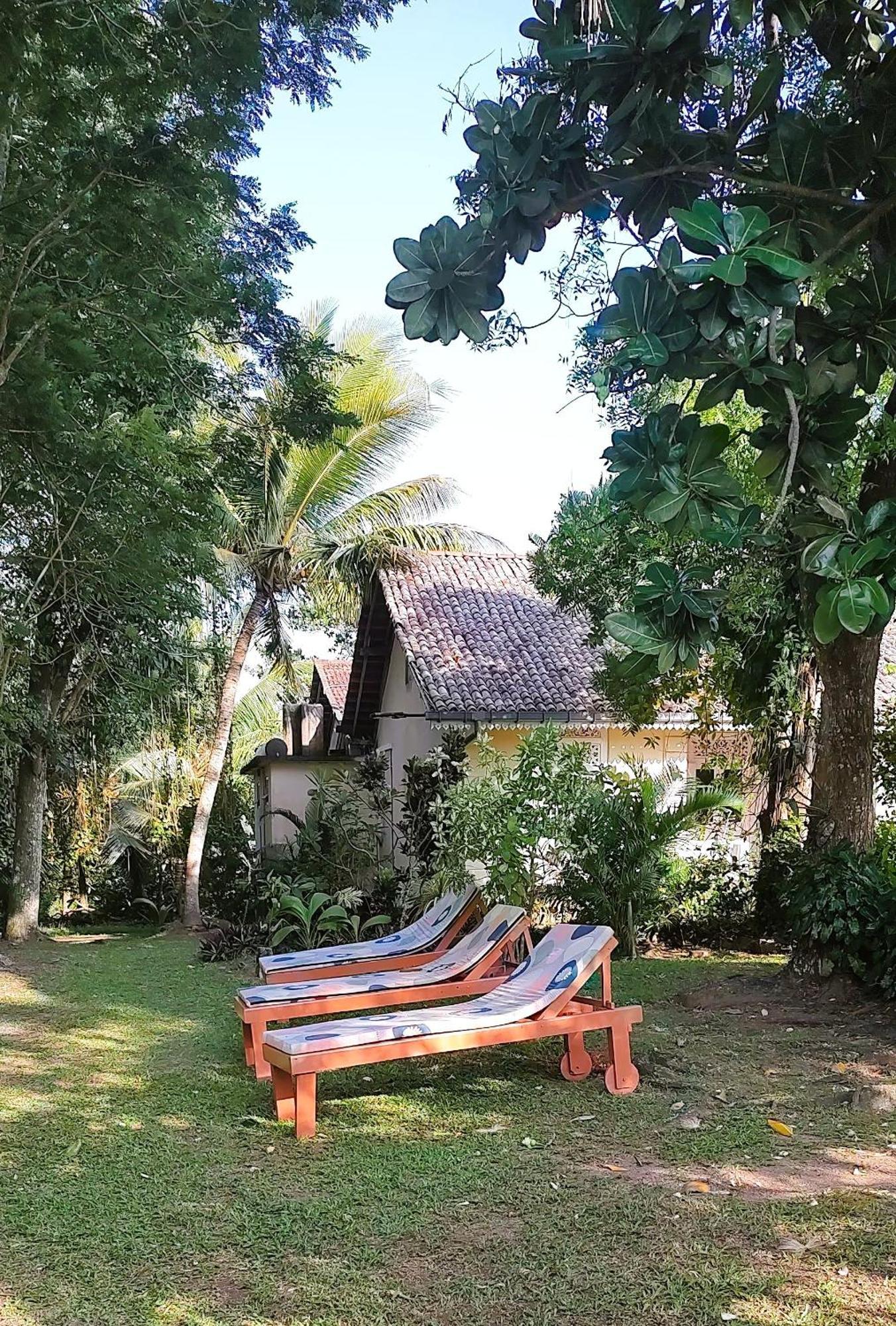 Top Of The Hill Guesthouse Weligama Exteriör bild